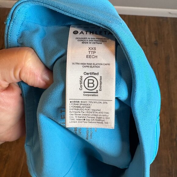 Athleta Ultra High Rise Elation Capri in Santorini Blue - Picture 6 of 6